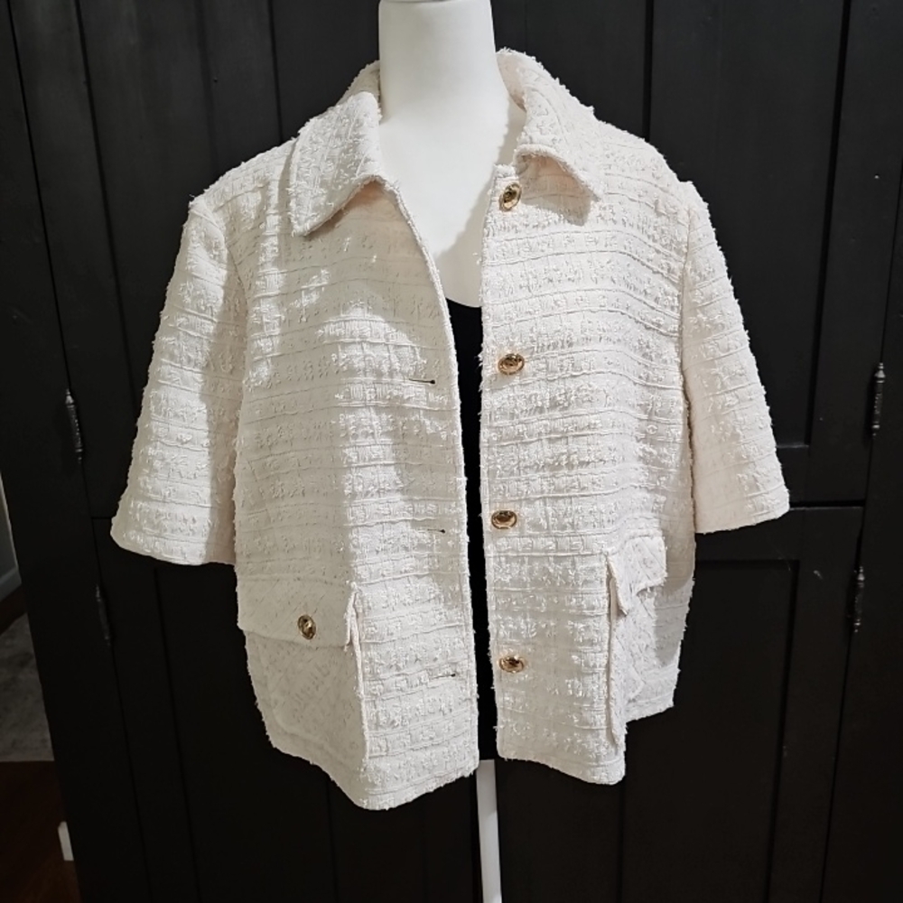 Chico's Cream Short-Sleeve Textured Jacket with Gold Buttons